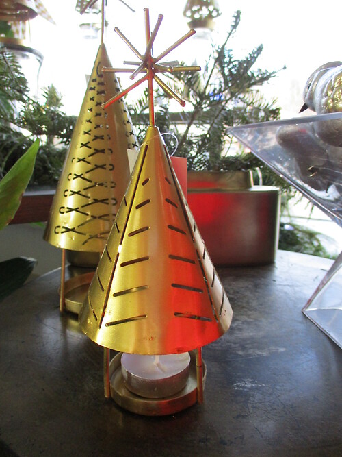 Twinkling Tealight Tree (Small)